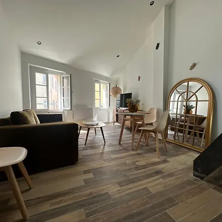 Charmant Loft Moderne Au Coeur De Hyères